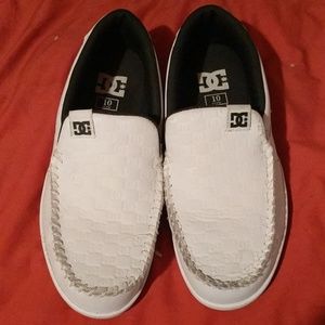 DC Villan slip on loafers